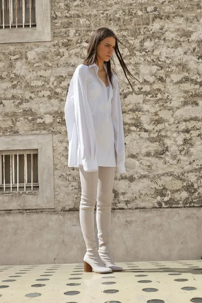 Look 9